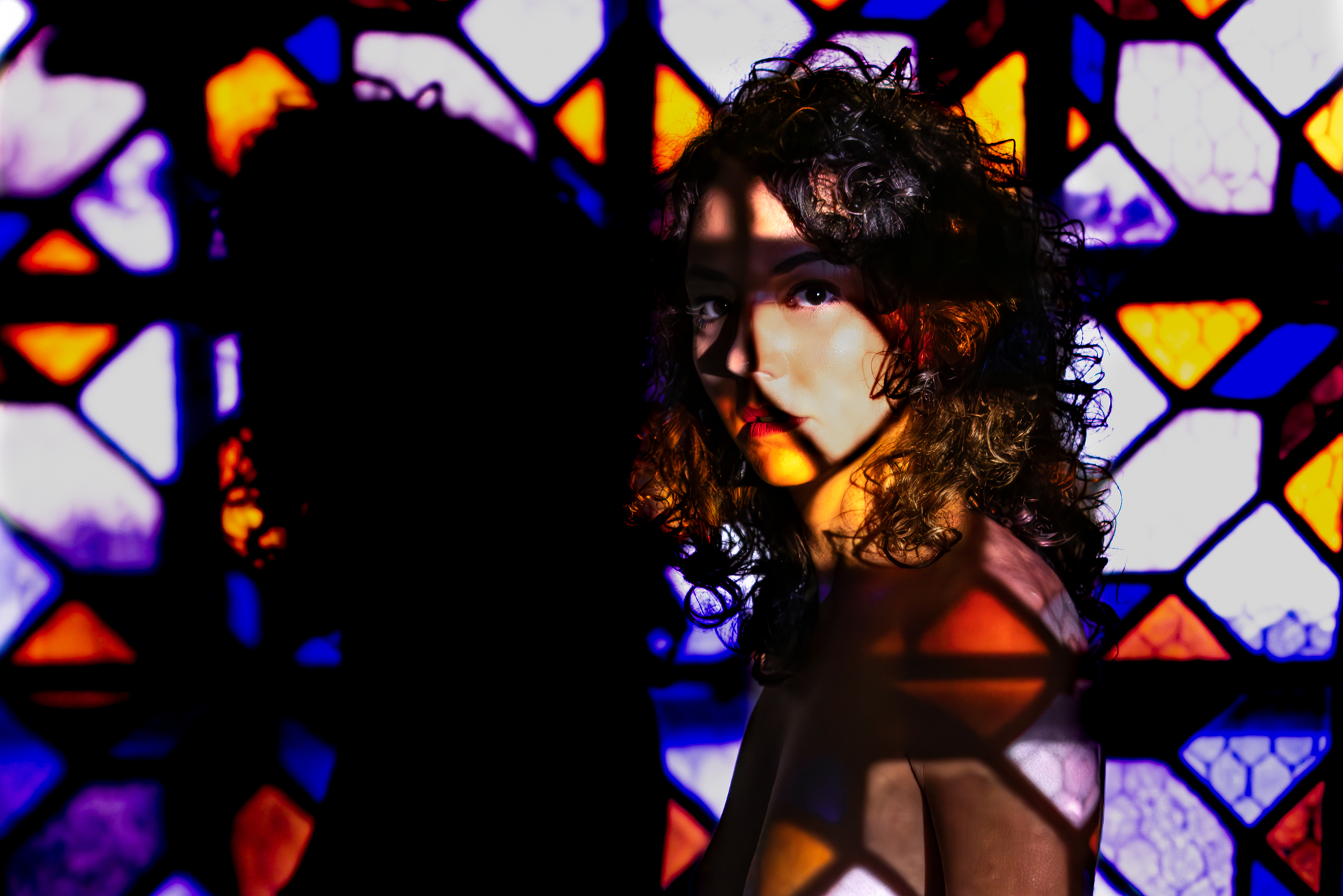 portrait vitraux projection feminin photographer Lyon