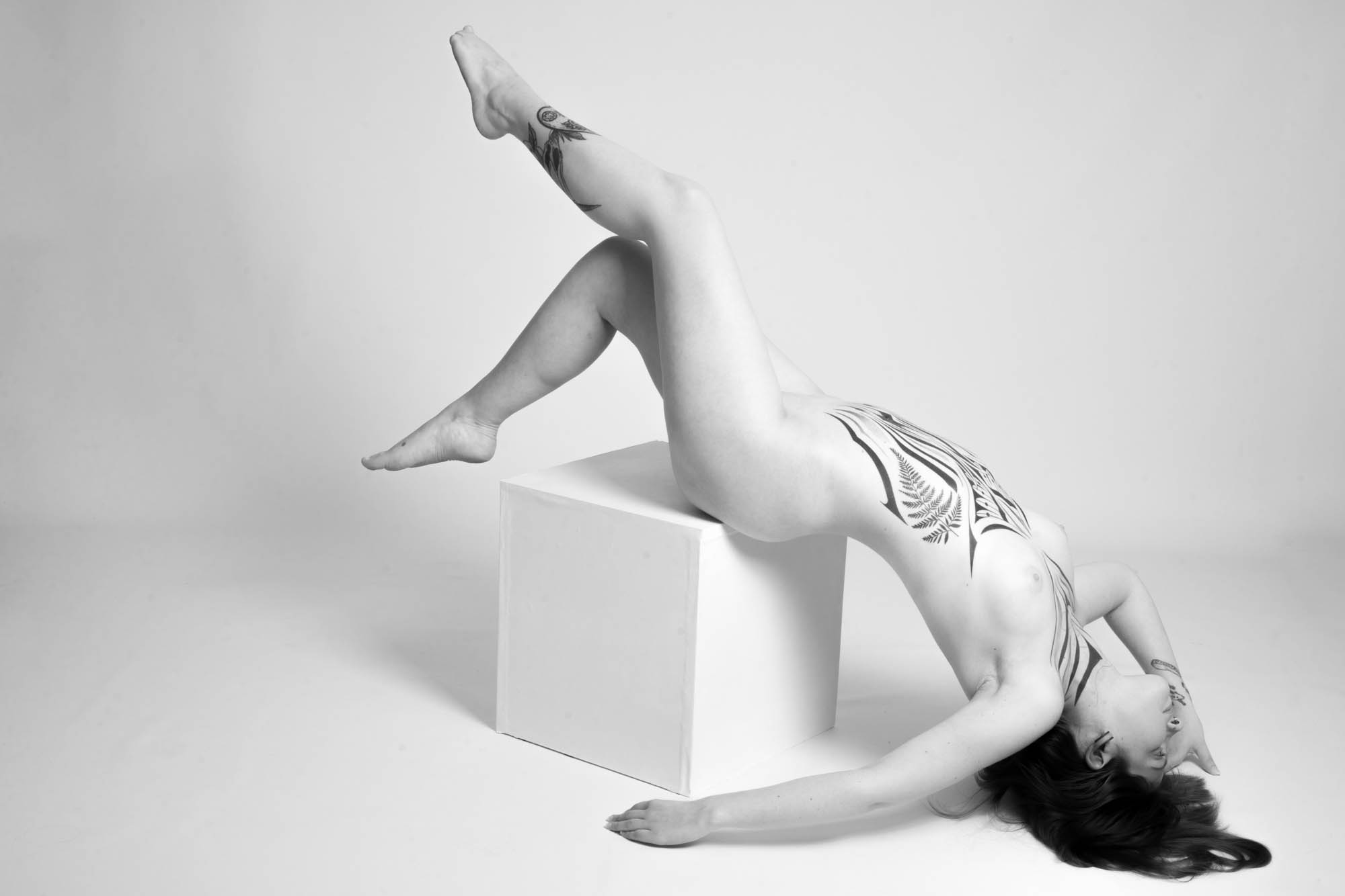 cube nu artistique high key photographer Lyon